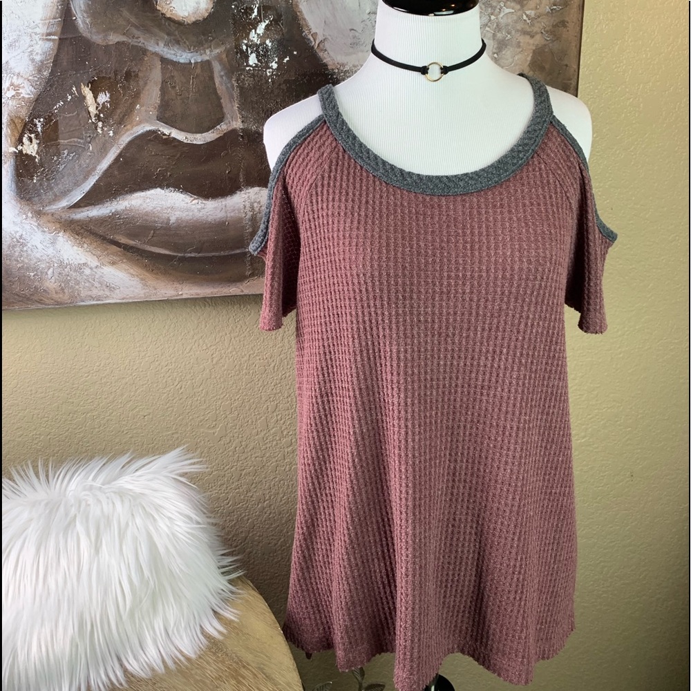 Cold Shoulder Waffle Knit Tee